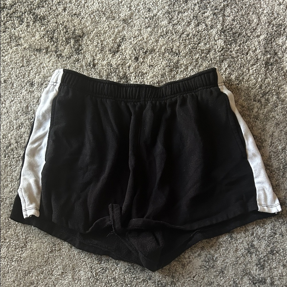 Colsie Black and White Women's Shorts